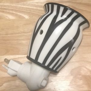 Scentsy Zebra Wall Warmer